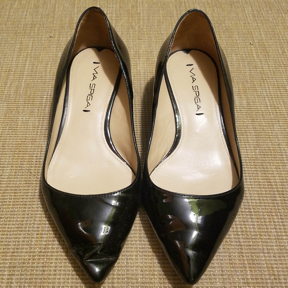 AUTHENTIC VIA SPIGA PATENT LEATHER KITTEN HEELS